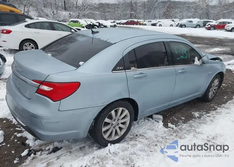 2013 Chrysler 200 Touring из США, поврежденный, VIN 1C3CCBBB3DN539286